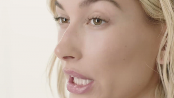 VOGUE647.png