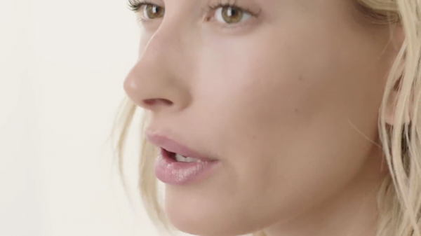 VOGUE648.png