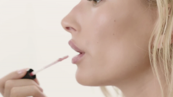 VOGUE659.png