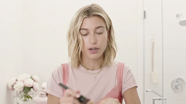 VOGUE66.png