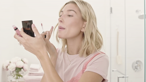 VOGUE670.png