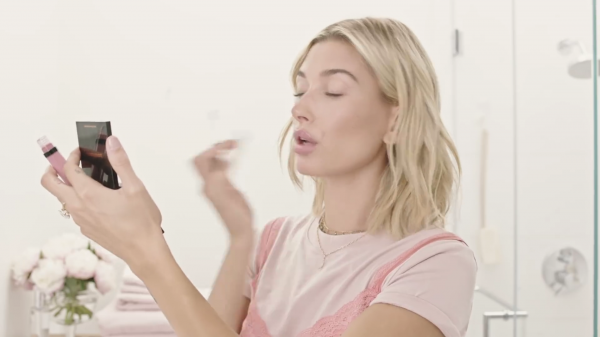 VOGUE680.png