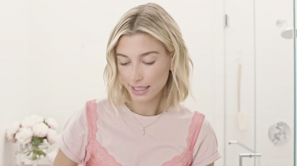 VOGUE688.png