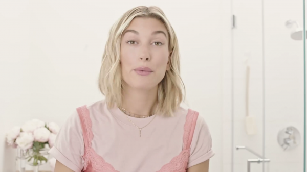 VOGUE690.png