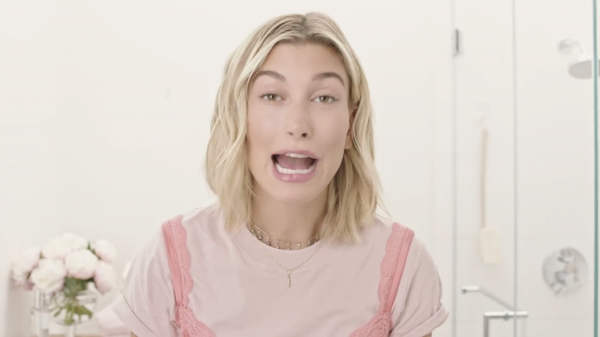 VOGUE692.png