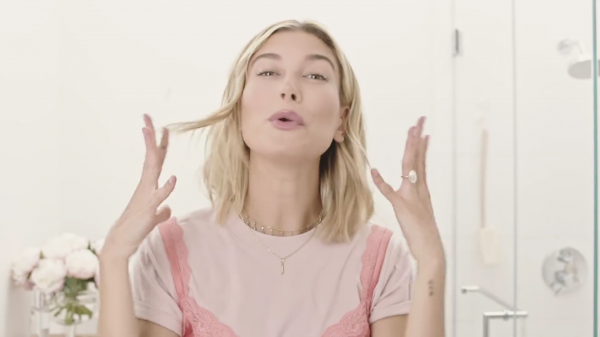 VOGUE698.png