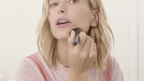 VOGUE83.png