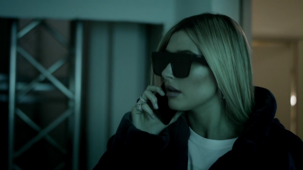 VOGUE13.png