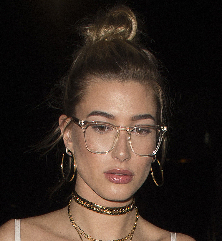 0XPOSURE_Hailey_Baldwin-1-3.jpg