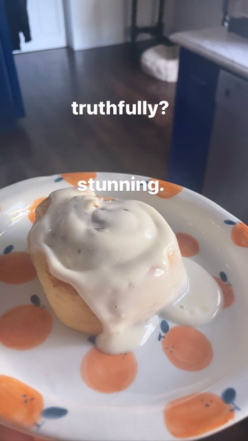 EyqJlDuW8AI0NfW.jpg