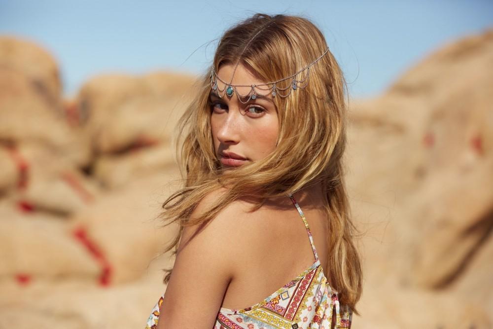 Hailey_Baldwin_006.jpg