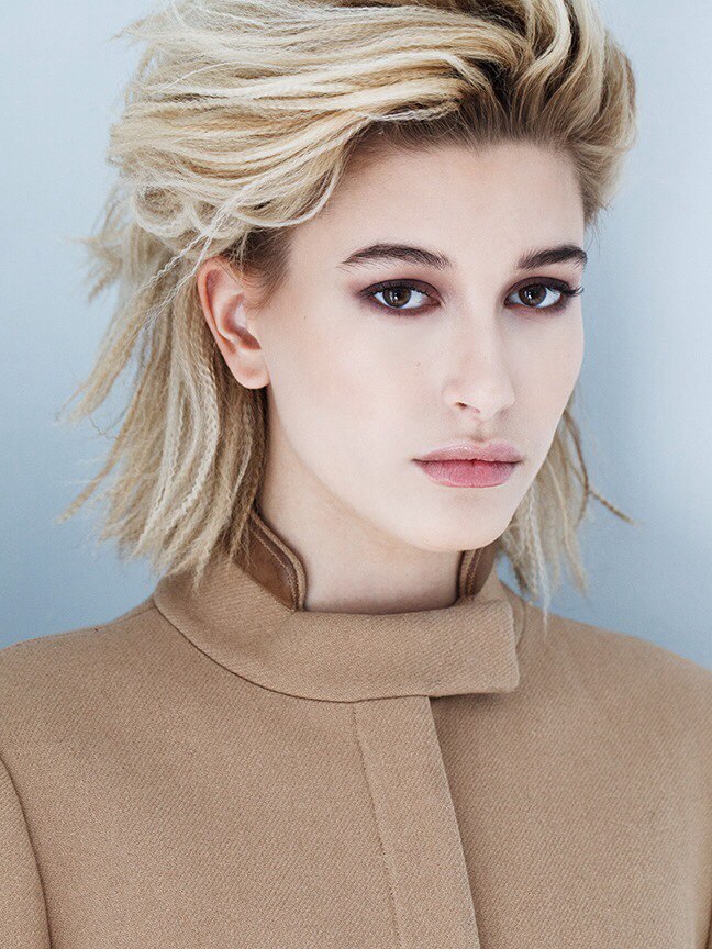 kinopoisk_ru-Hailey-Baldwin-2464696.jpg