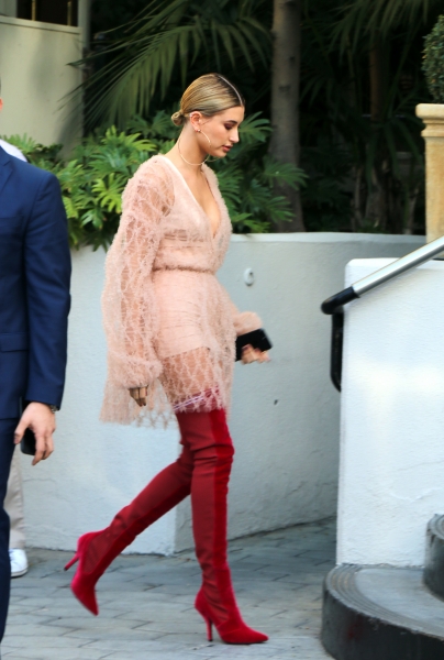 163617PCN_HaileyBaldwin003.jpg