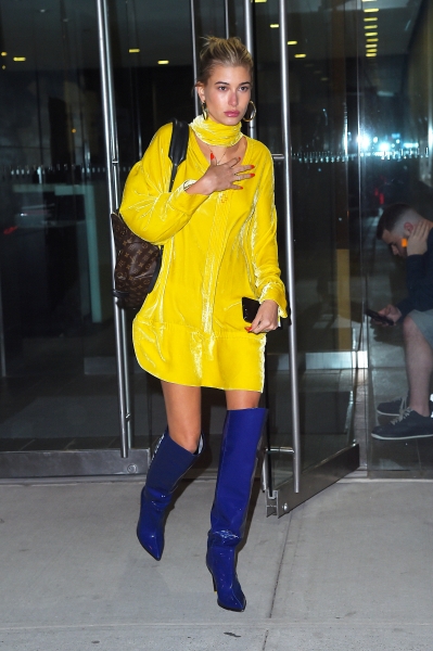 170503JKNY_HaileyBaldwin_BUZZFOTO_01.jpg