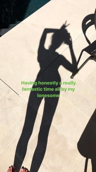 C6q_1k_XAAIN3Aj.jpg