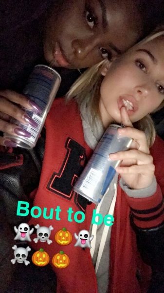Cumn8WWWgAAdYJ8.jpg