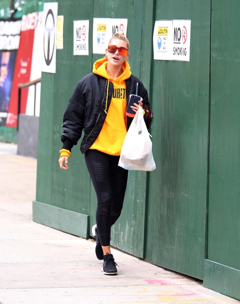 Goff_Hailey_Baldwin_3002042.jpg