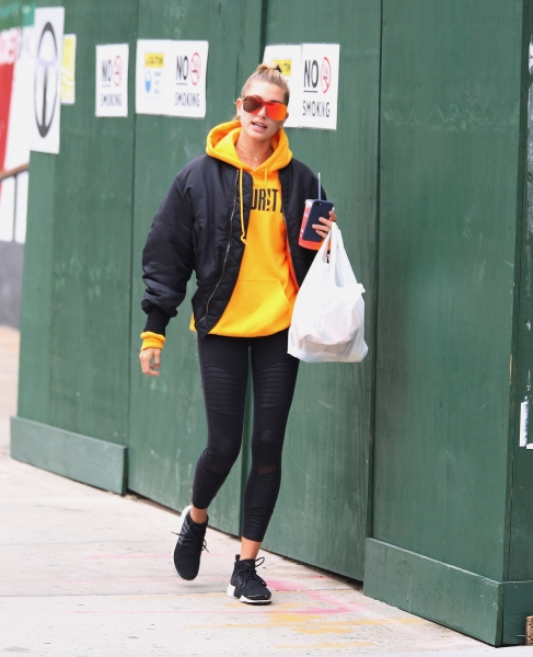Goff_Hailey_Baldwin_3002045.jpg