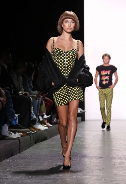 Hailey-Baldwin_-Jeremy-Scot-Fashion-Show-2016--11.jpg