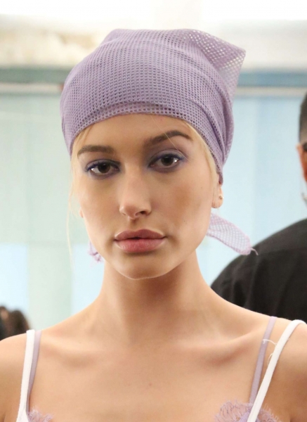 Hailey-Baldwin_-Jeremy-Scot-Fashion-Show-2016--23.jpg