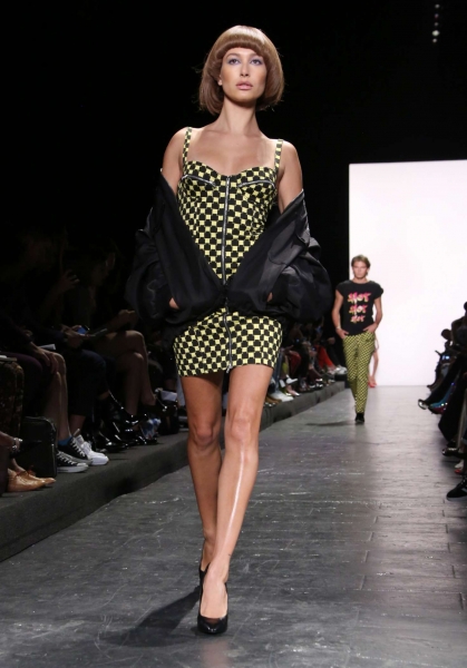 Hailey-Baldwin_-Jeremy-Scot-Fashion-Show-2016--24.jpg