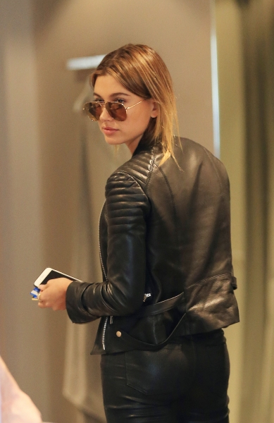 Hailey_28129~8.jpg