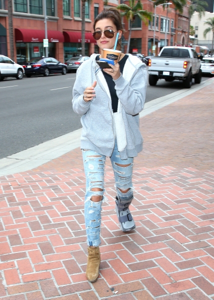 Hailey_28529~4.jpg