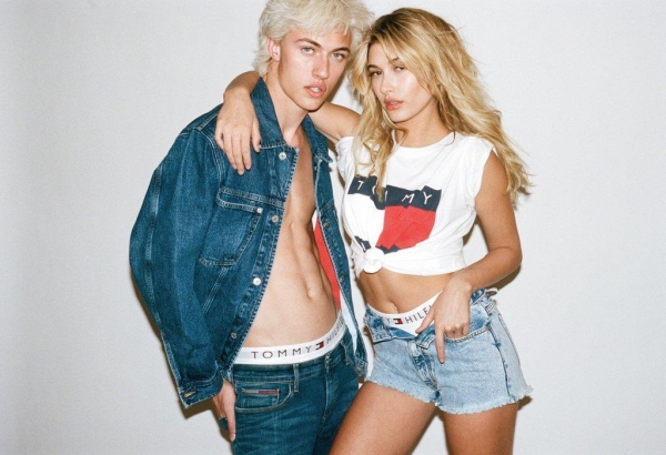 Hailey_Baldwin_002~0.jpg