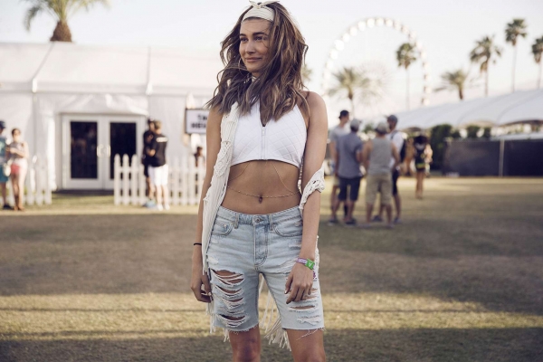 Hailey_Baldwin_008~0.jpg