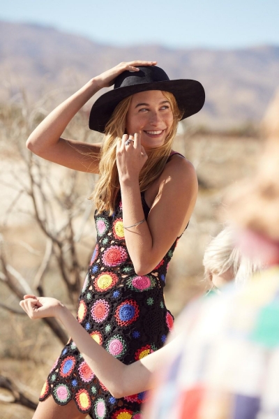 Hailey_Baldwin_009.jpg