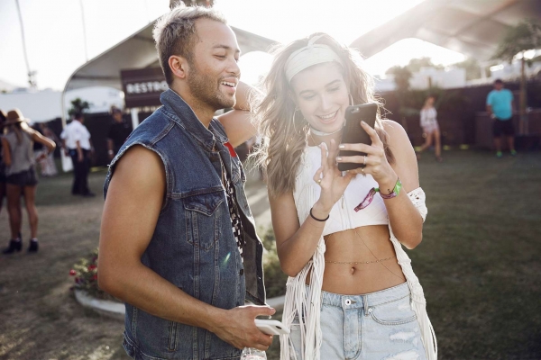 Hailey_Baldwin_011~0.jpg