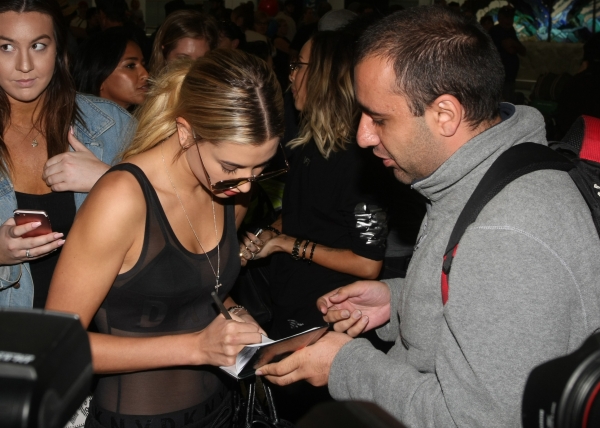 Hailey_Baldwin_283329~1.jpg