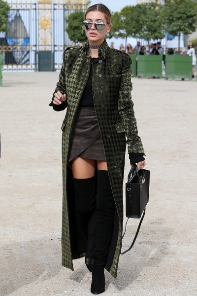 Hailey_Baldwin_28729~2.jpg