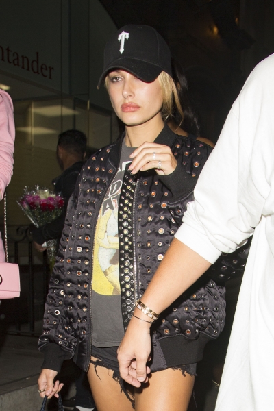Hailey_Baldwin__282329.jpg
