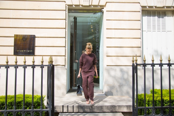 INSTAR_Hailey_Baldwin_Shopping_In_Paris_3341843770.jpg