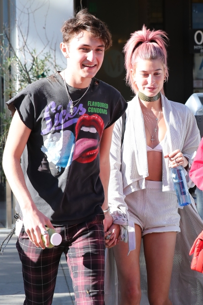 MCFan_for_Celeblounge_HQCelebCorner11-11-2016_11-30_02.jpg