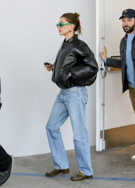MEGA926543_Hailey_Bieber_007.jpg