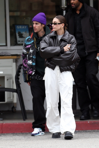 MEGA933188_justin_Hailey_Bieb_002.jpg