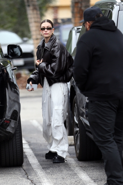 MEGA933188_justin_Hailey_Bieb_007.jpg