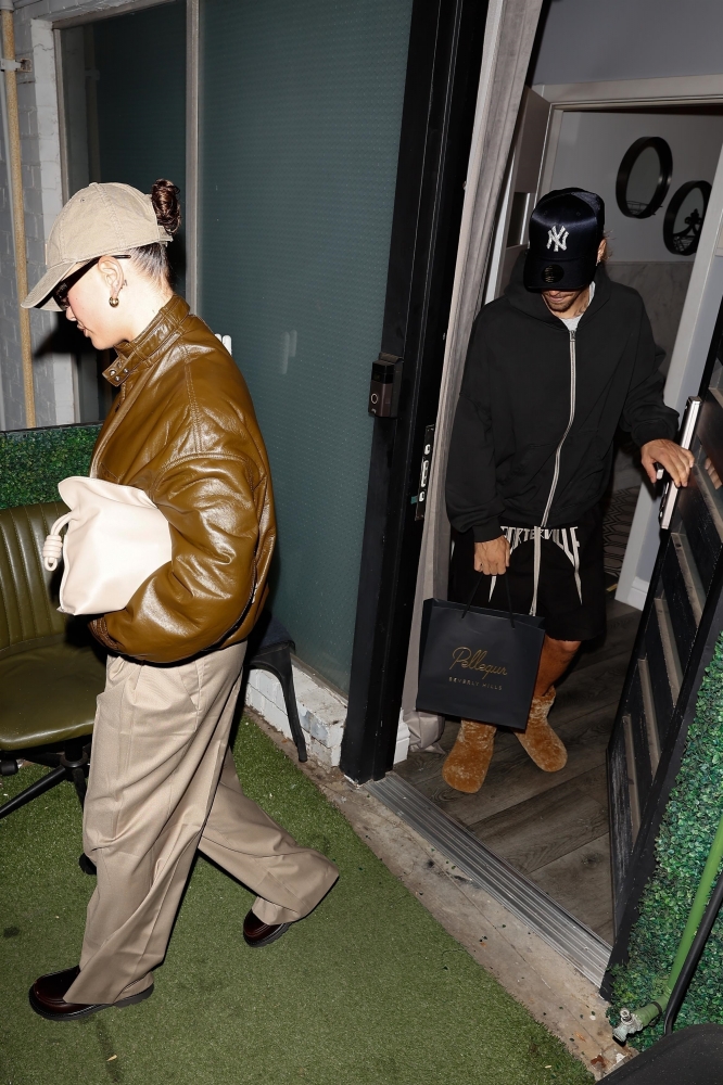 Portal_Hailey_Bieber_281029~1.jpg
