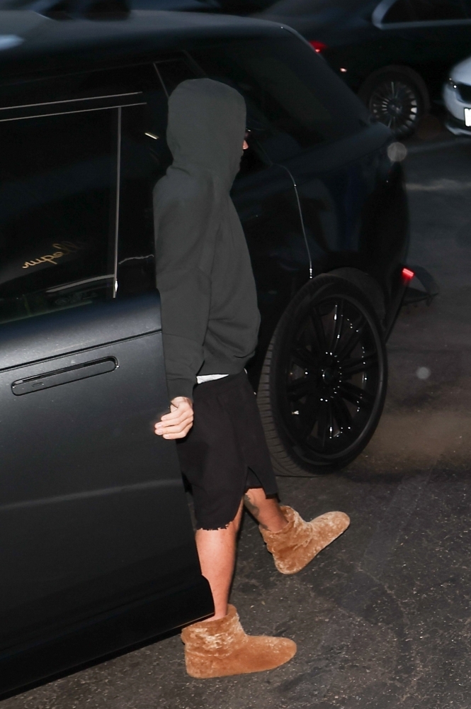 Portal_Hailey_Bieber_281529.jpg