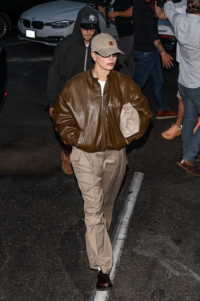 Portal_Hailey_Bieber_282129.jpg