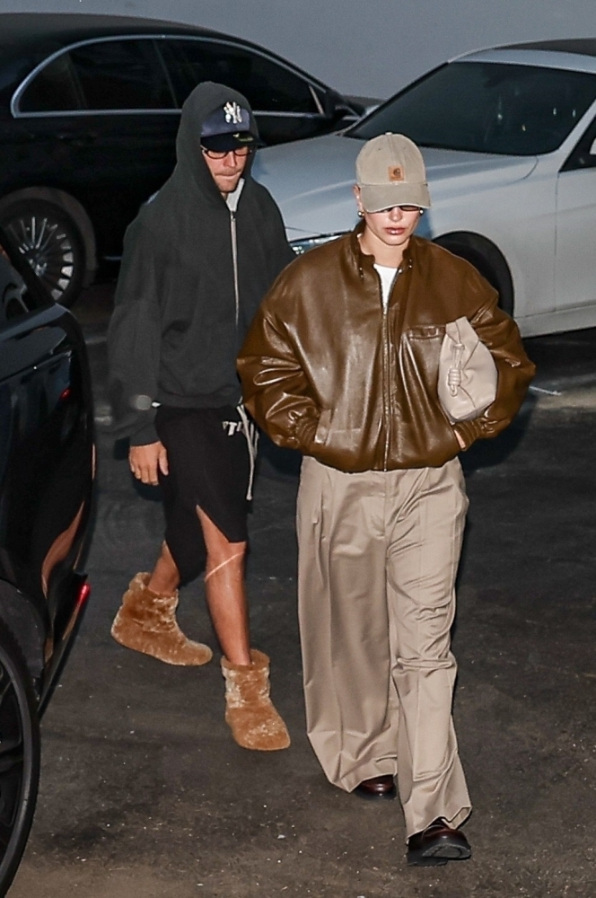 Portal_Hailey_Bieber_28229.jpg