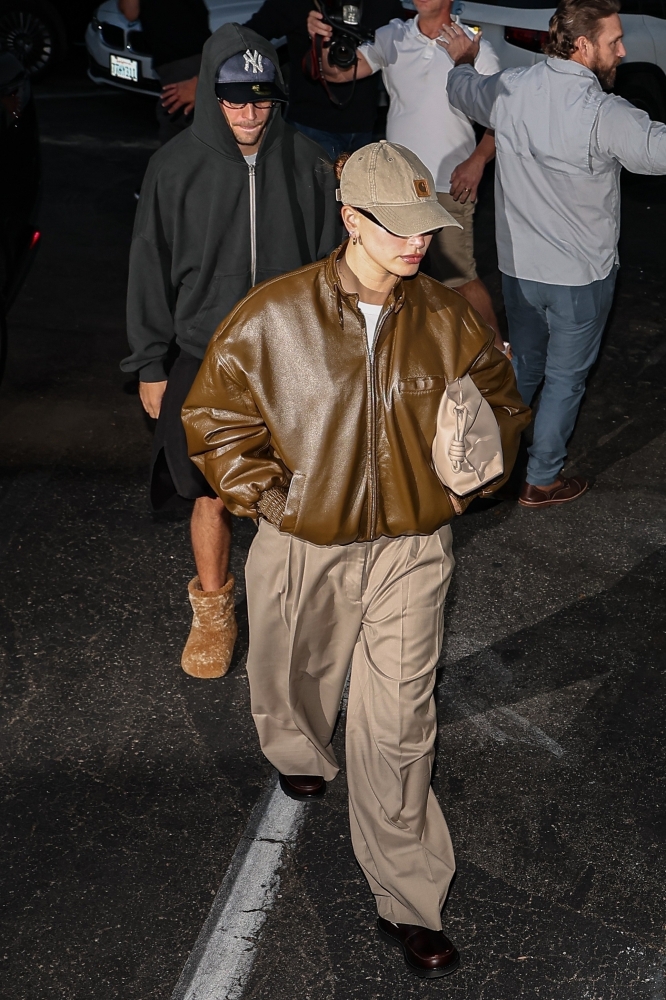 Portal_Hailey_Bieber_282329.jpg