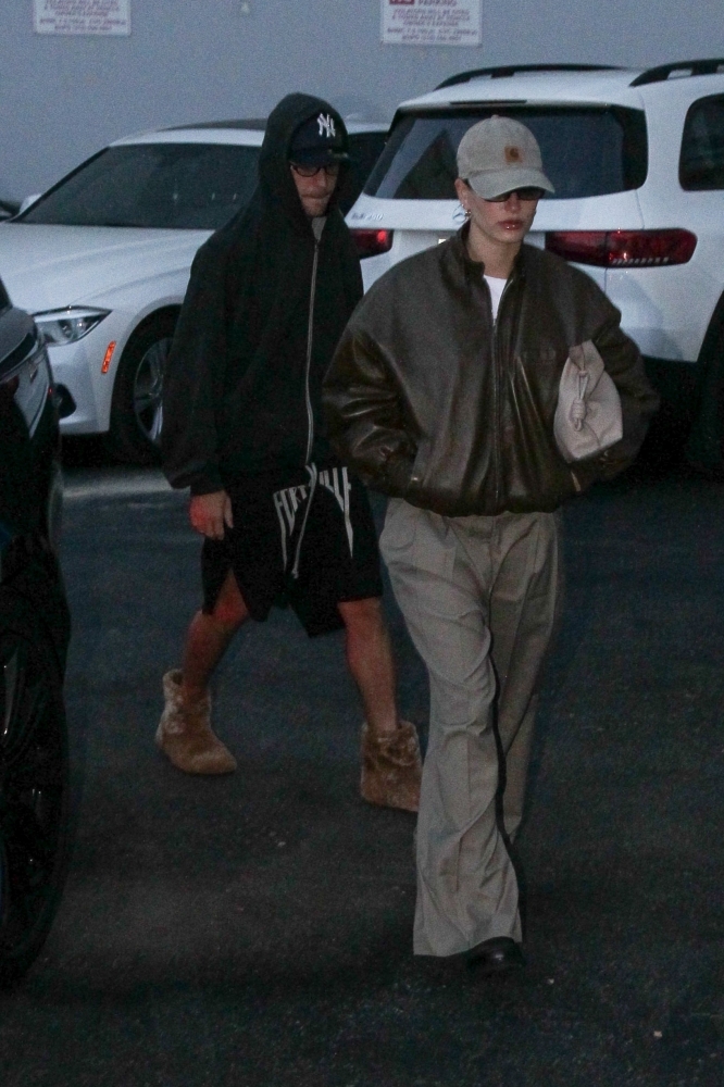 Portal_Hailey_Bieber_282929~0.jpg