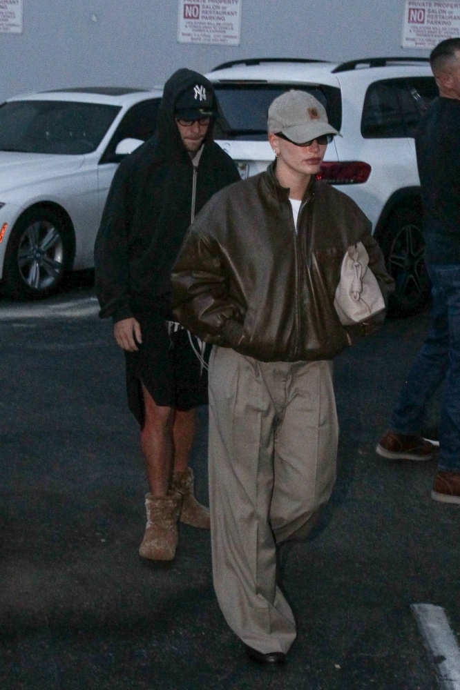 Portal_Hailey_Bieber_283129~0.jpg