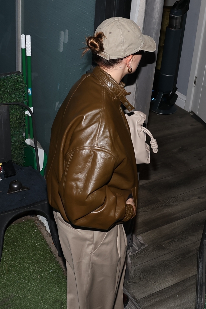 Portal_Hailey_Bieber_283229.jpg