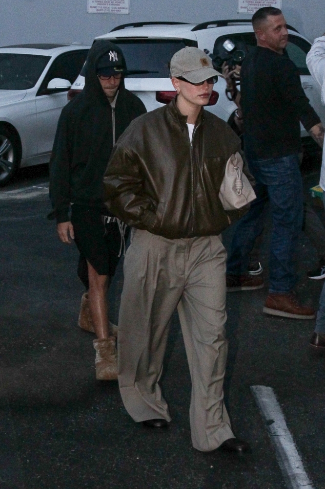 Portal_Hailey_Bieber_283229~0.jpg
