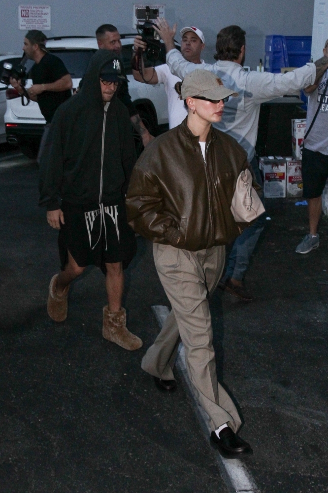 Portal_Hailey_Bieber_283729~0.jpg