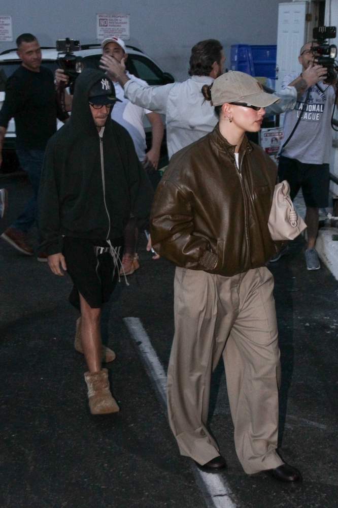 Portal_Hailey_Bieber_283929~0.jpg